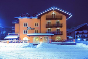 Гостиница Hotel Bes & Spa  Клавиере